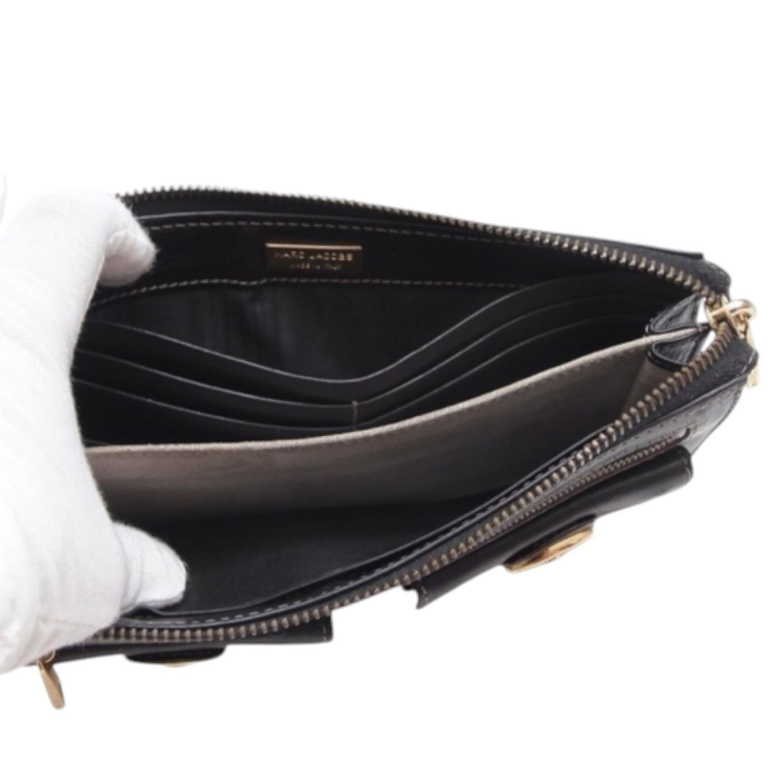 MARC JACOBS Black Leather Wallet Zipper GoldHW Bills Cards Pouch Clutch For Sale 5