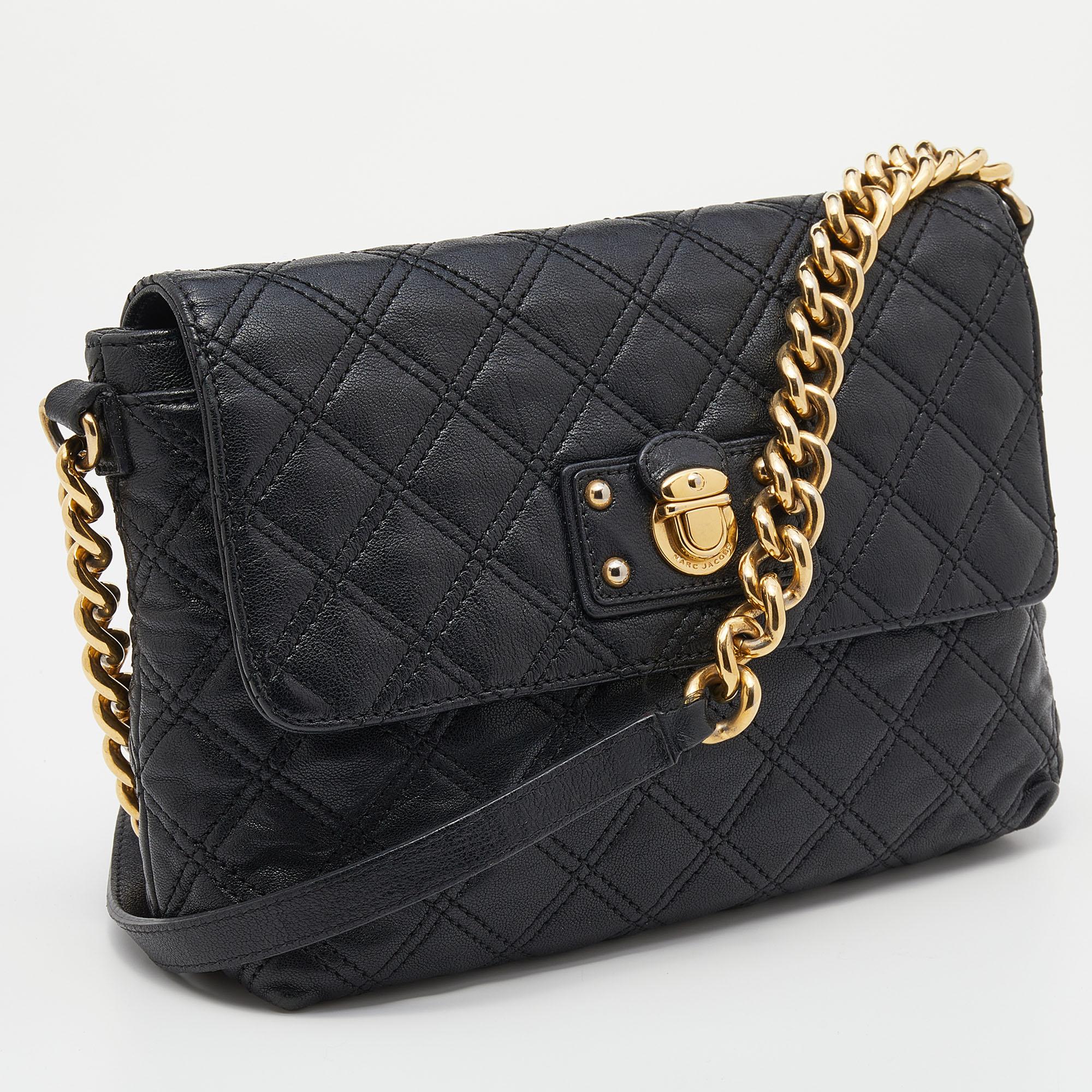 marc jacobs black bag with gold chain