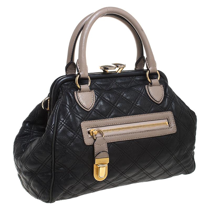 Marc Jacobs Schwarze gesteppte Ledertasche mit Mini-Stamm Damen im Angebot