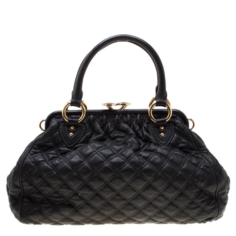Marc Jacobs Black Quilted Leather Stam Shoulder Bag In Good Condition In Dubai, Al Qouz 2
