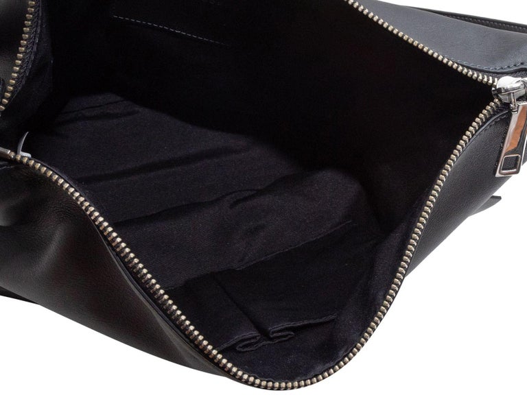 Marc Jacobs Black Sling Crossbody Bag For Sale at 1stDibs