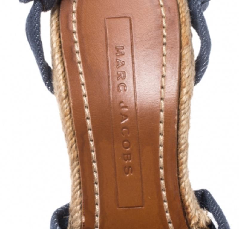Grigio Marc Jacobs Sandali alla caviglia con piattaforma in denim blu misura 38 in vendita
