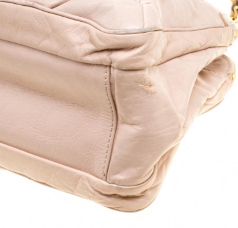 Marc Jacobs Blush Pink gesteppte glasierte Ledertasche mit Kette Satchel Damen im Angebot