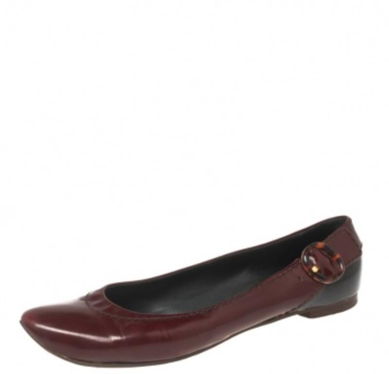 Black Marc Jacobs Burgundy Patent Ballet Flats Size 37 For Sale