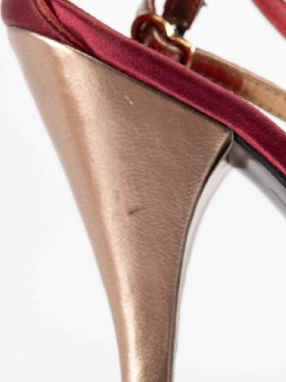 Marc Jacobs Burgundy Satin T-Strap Sandals Size IT 38 (Sandales à lanières en satin de Bourgogne) en vente 1