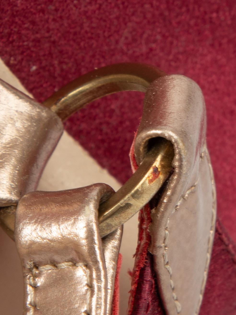 Marc Jacobs Burgundy Satin T-Strap Sandals Size IT 38 (Sandales à lanières en satin de Bourgogne) en vente 2