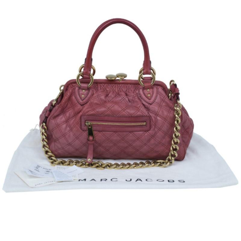 Marc Jacobs Cherry Red Quilted Leather Stam Bag In Good Condition In Dubai, Al Qouz 2