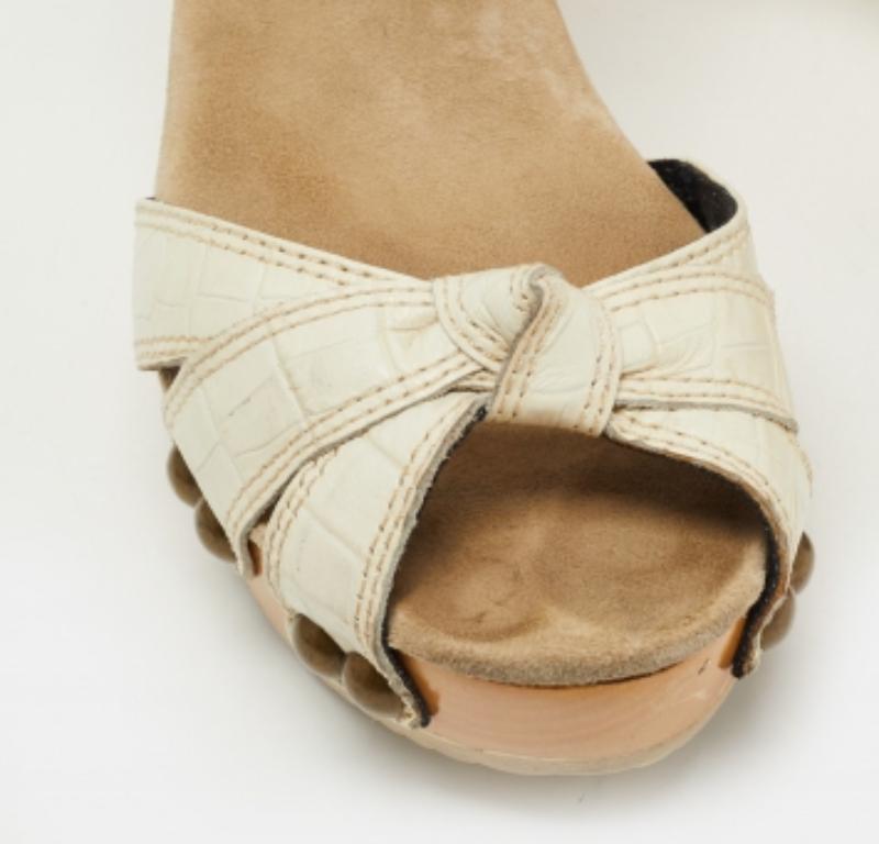Donna Marc Jacobs Cream Croc Embossed Leather Ankle Strap Clog Sandals Taglia 39 in vendita