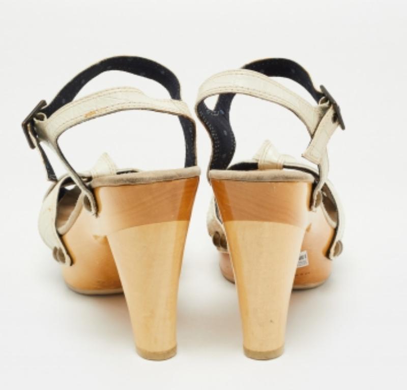 Marc Jacobs Cream Croc Embossed Leather Ankle Strap Clog Sandals Taglia 39 in vendita 2