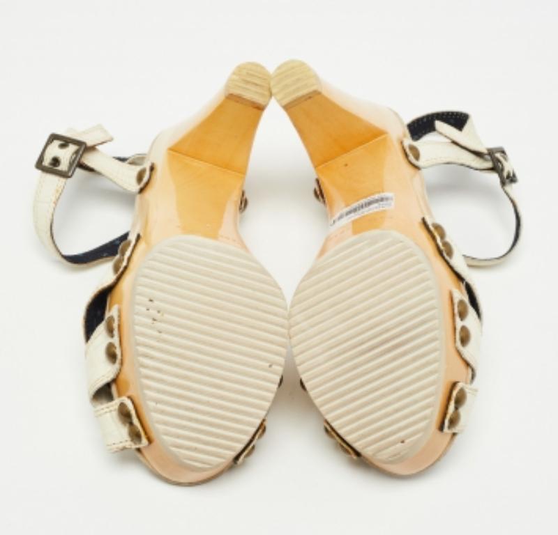 Marc Jacobs Cream Croc Embossed Leather Ankle Strap Clog Sandals Taglia 39 in vendita 4