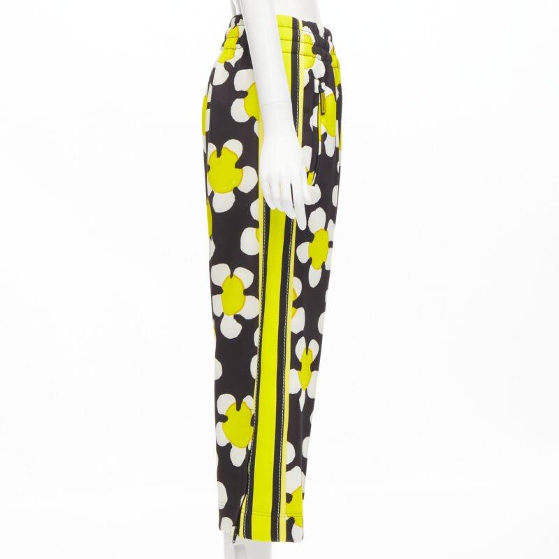 MARC JACOBS Daisy black white yellow side trim wide leg track pants US0 XS In Excellent Condition For Sale In Hong Kong, NT
