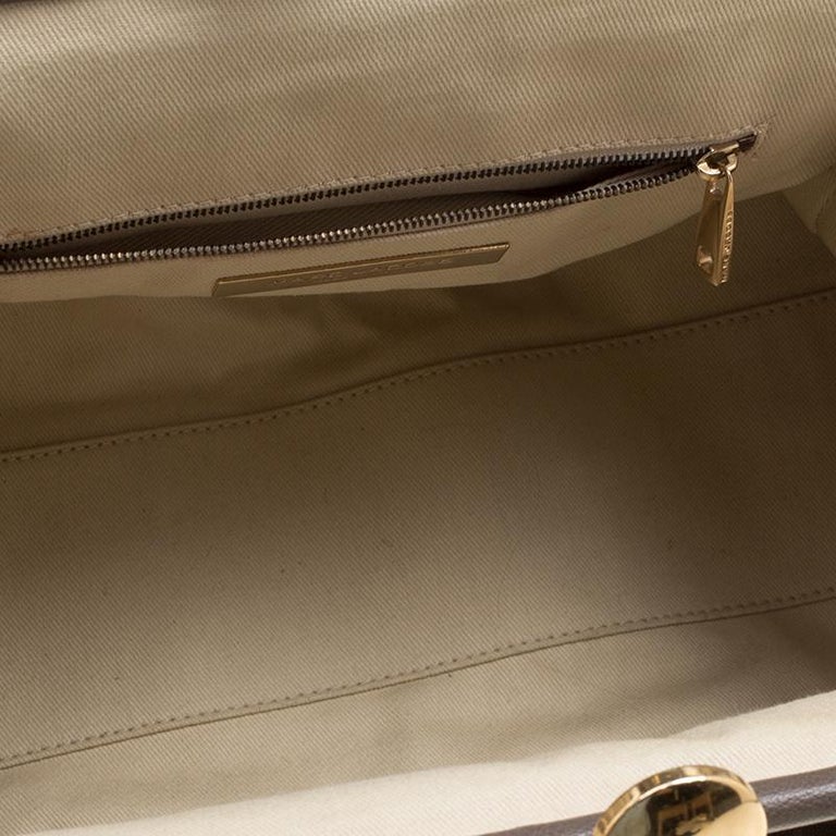 Marc Jacobs Dark Beige Quilted Leather Stam Shoulder Bag For Sale at ...