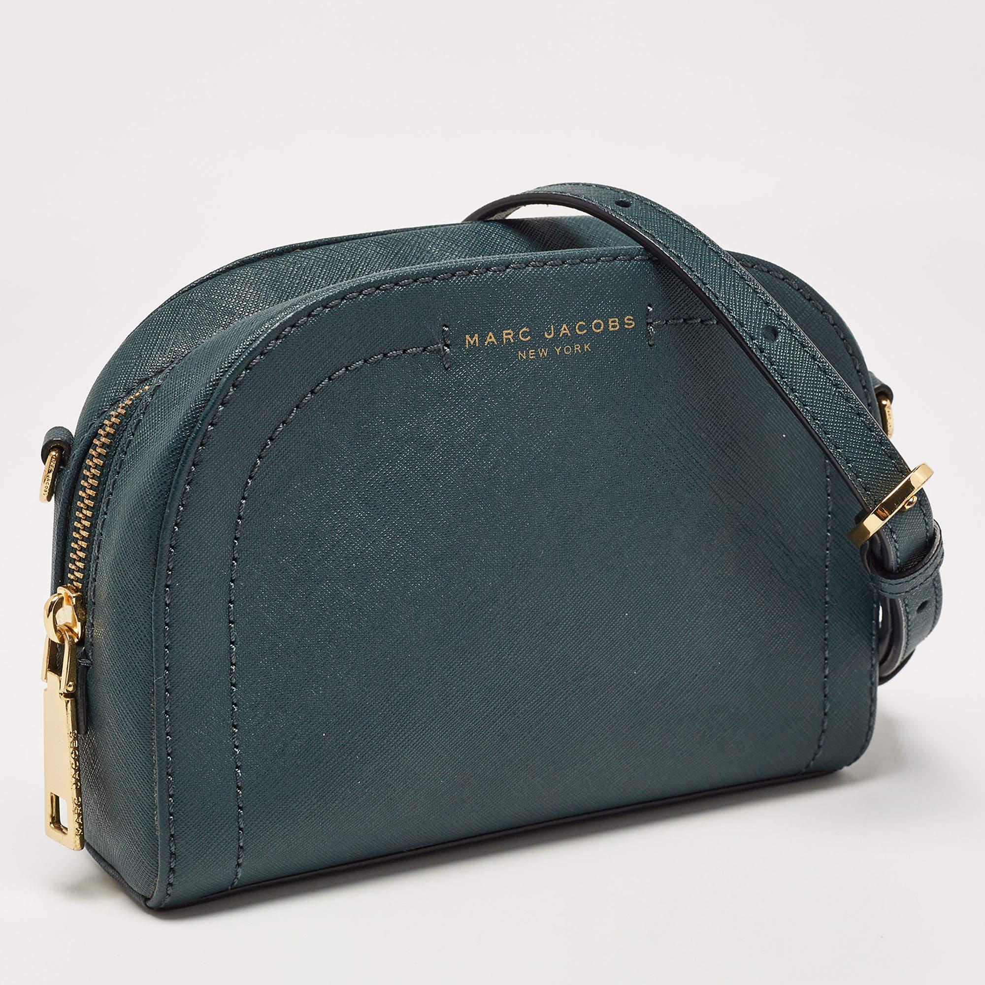 Marc Jacobs Dark Green Leather Playback Dome Crossbody Bag In Fair Condition In Dubai, Al Qouz 2