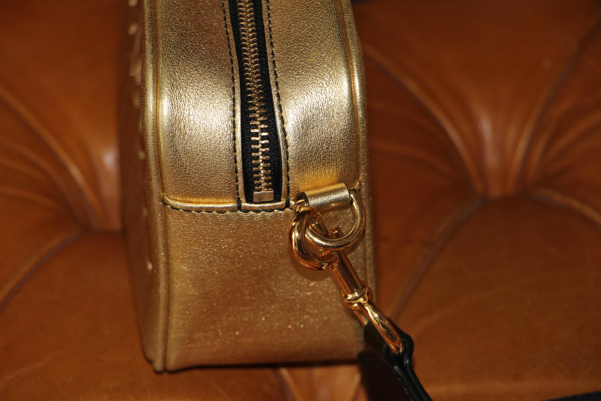 Marc Jacobs Gold Leather Bag In Excellent Condition In Saint-ouen, FR