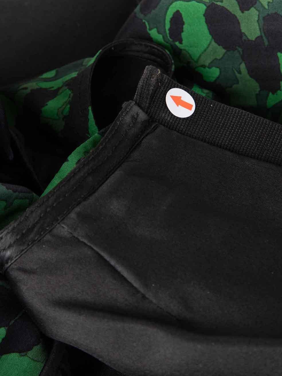 Marc Jacobs Vestido verde con estampado de leopardo y detalle de nudo Talla S en venta 1