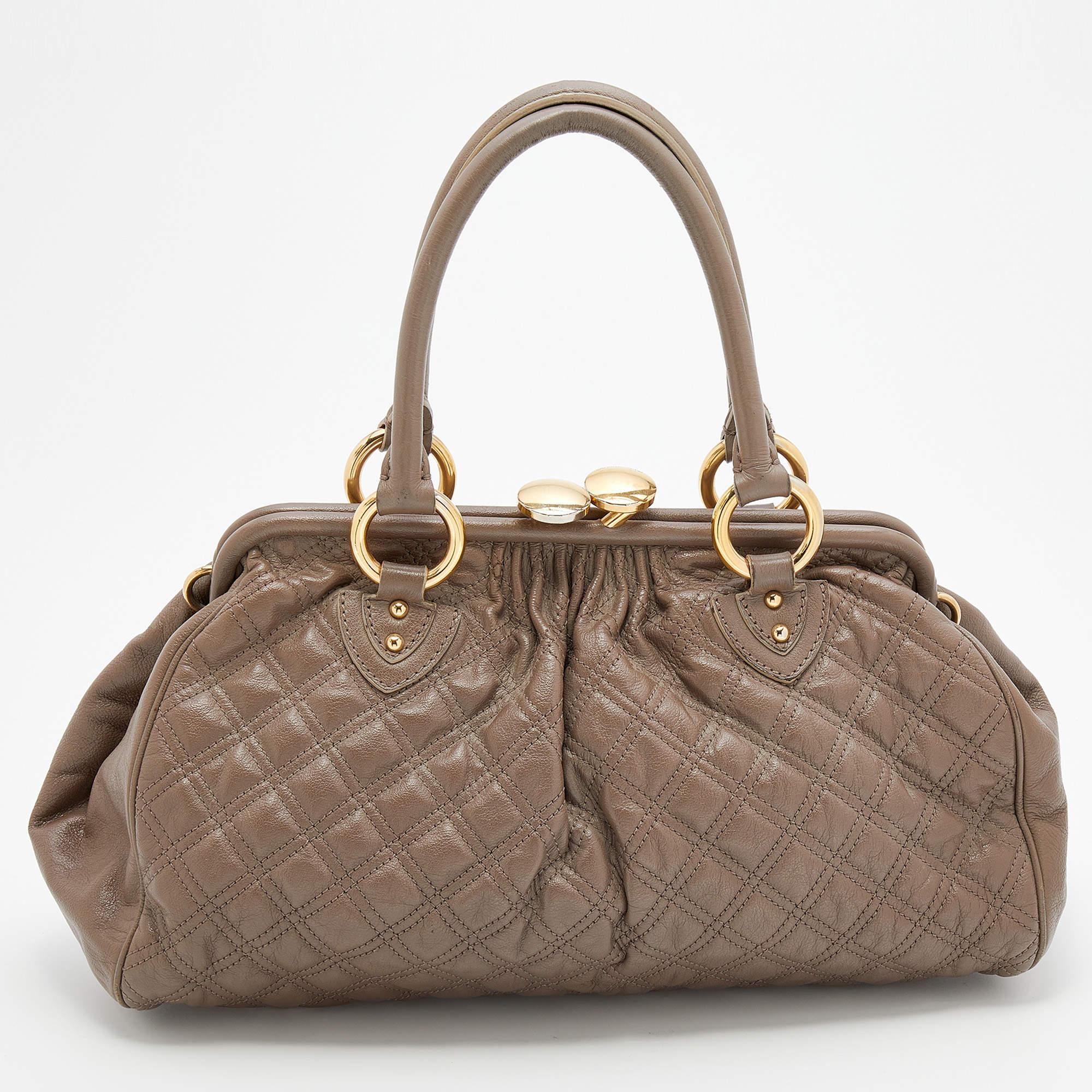 Marc Jacobs Grey Quilted Leather Stam Satchel In Good Condition In Dubai, Al Qouz 2
