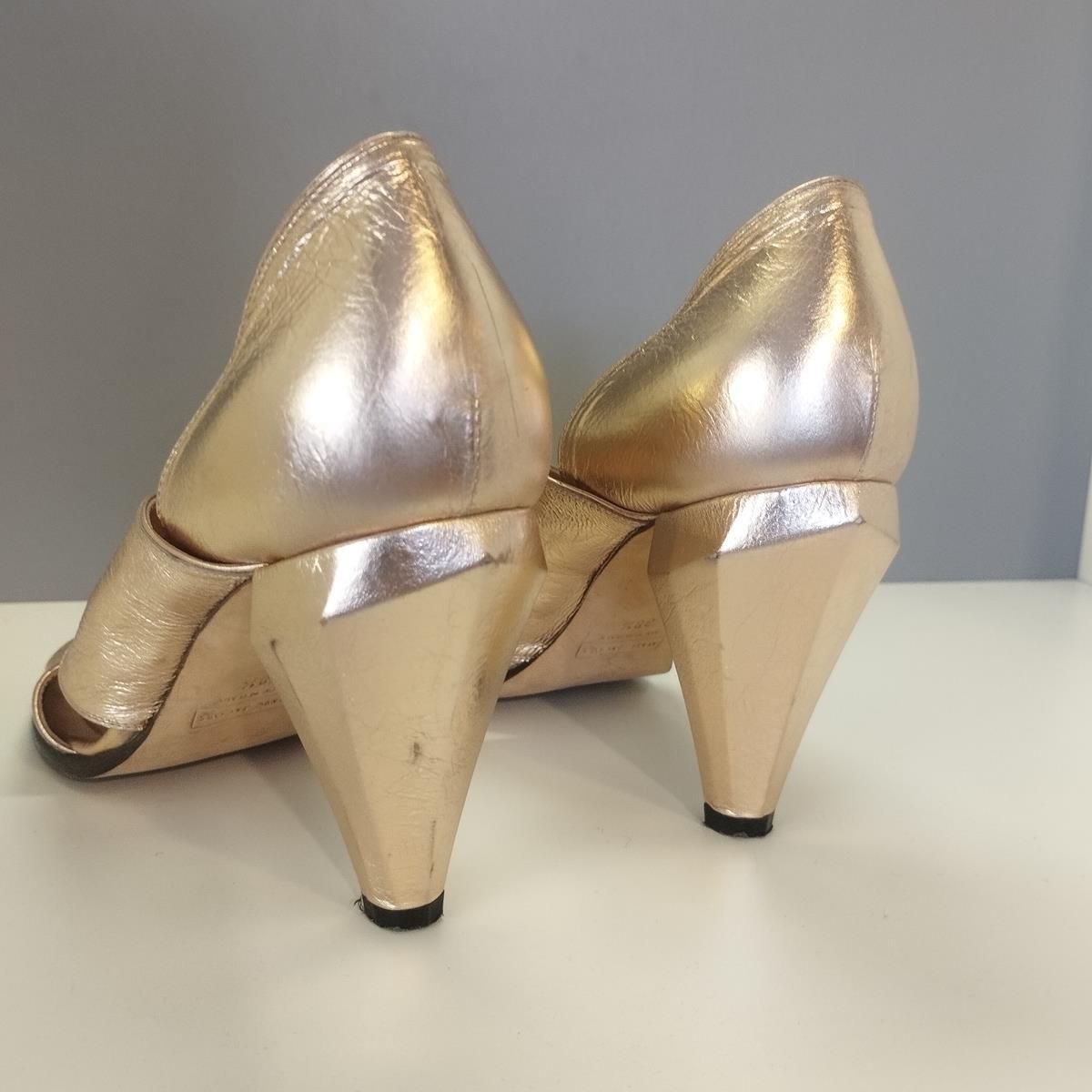 Gray Marc Jacobs Leather Sandals IT 38.5 For Sale