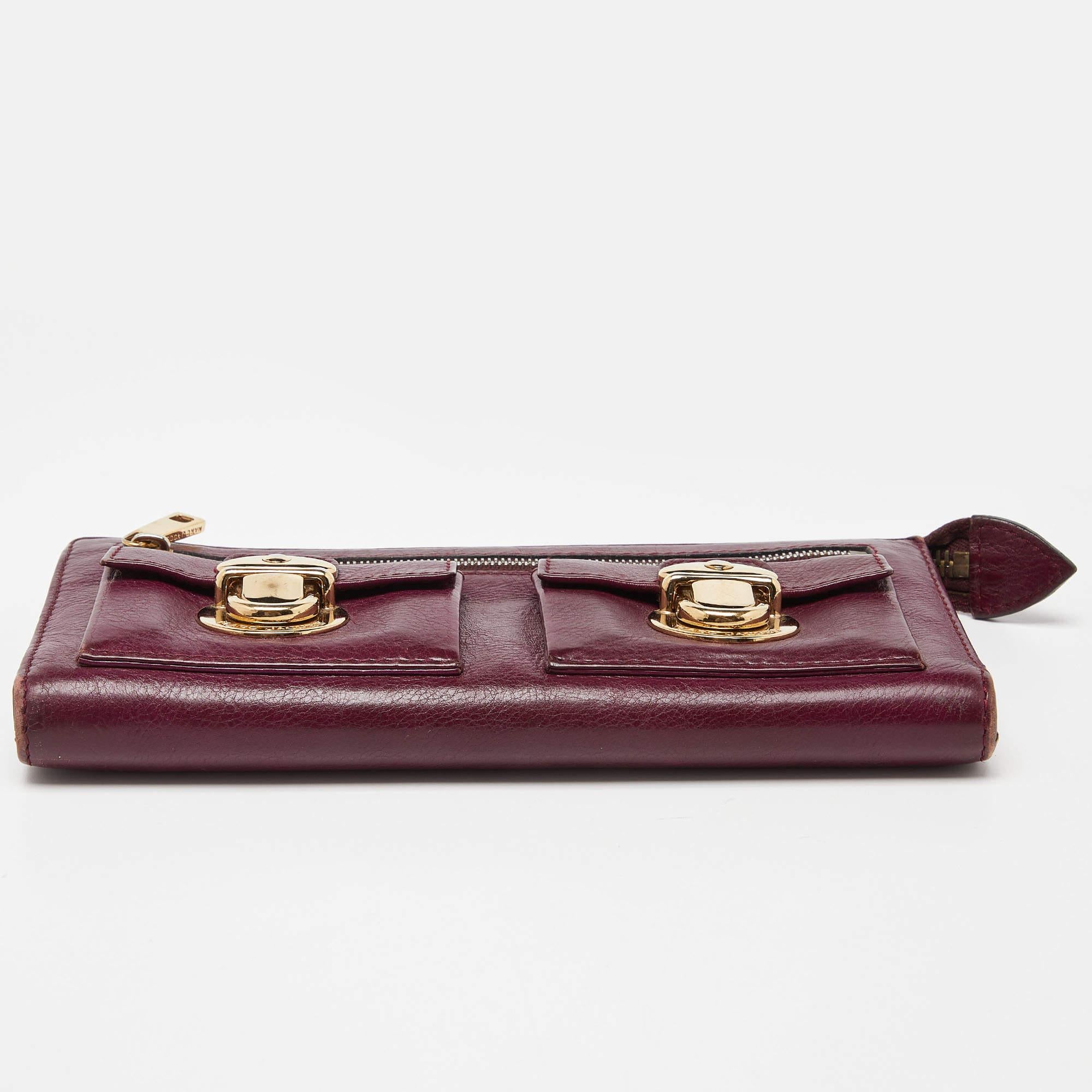 Marc Jacobs Magenta Leather Zip Continental Wallet For Sale 1