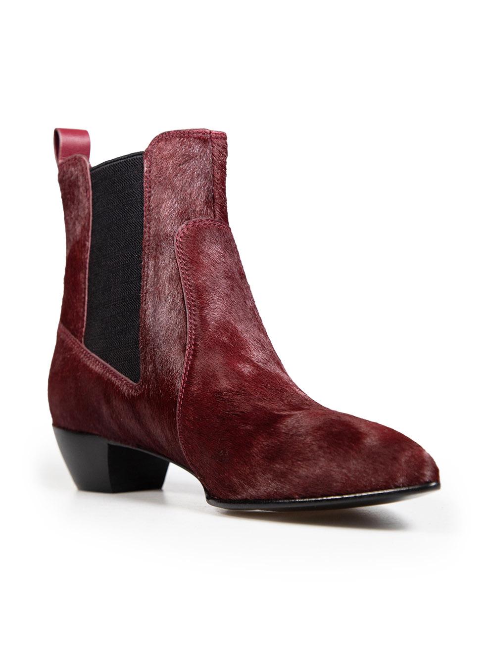 CONDITION is Never worn. No visible wear to the boots is evident on this new Marc Jacobs designer resale item. This item comes in its original box.
 
 Details
 Burgundy
 Cow hair
 Chelsea boots
 Point toe
 Low block heel
 Side elasticated panels
 
