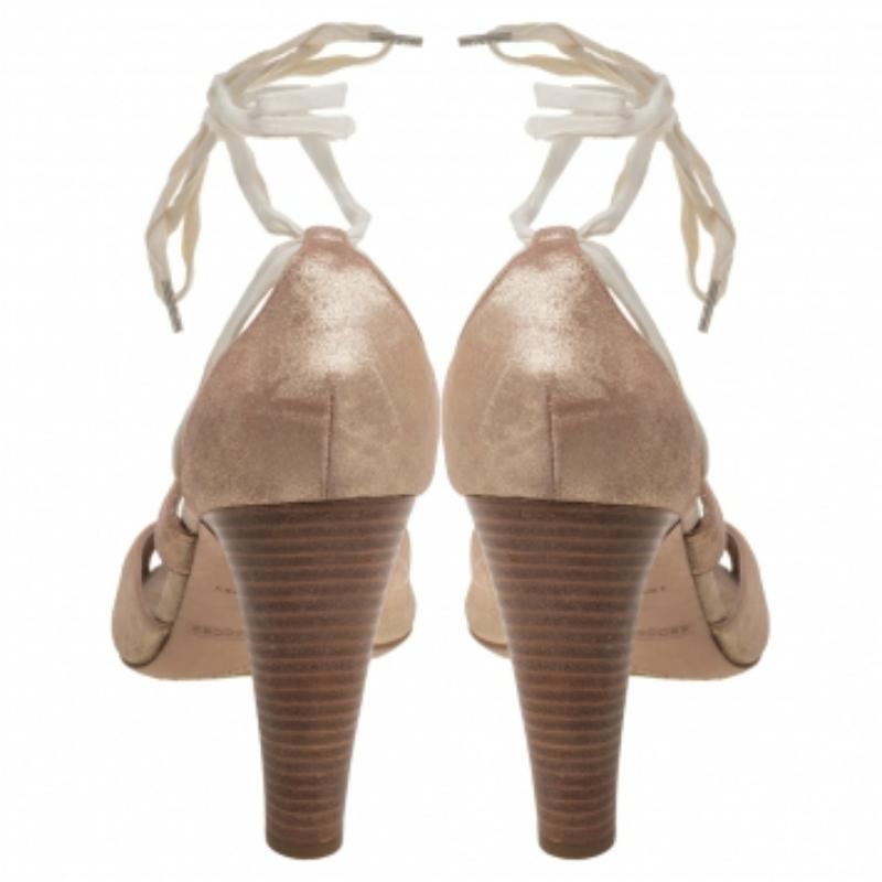 Marc Jacobs Bombas con lazo al tobillo de piel bronce metalizado Talla 40 Marrón en venta