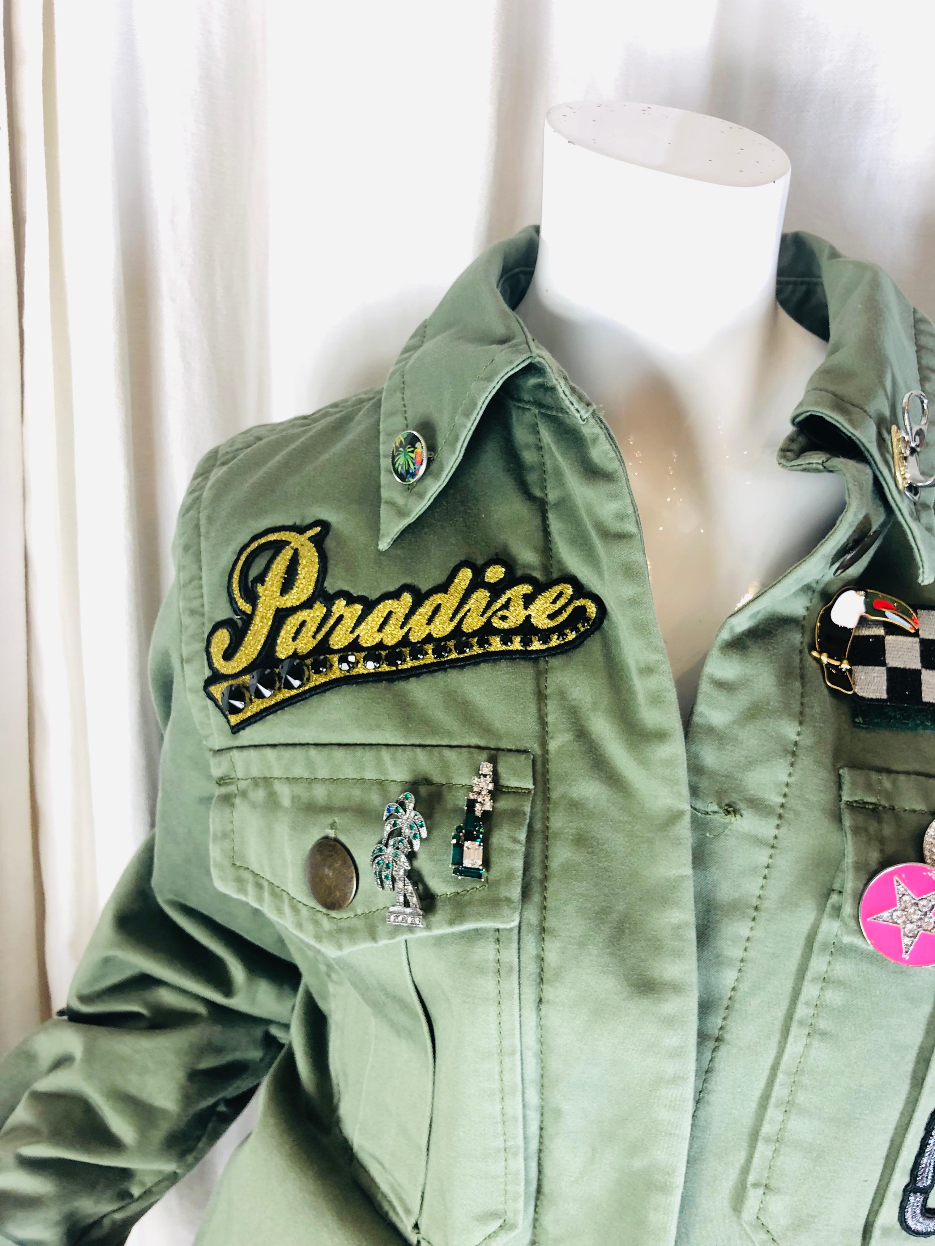 Marc Jacobs Army Green Military Style Jacket w/ Patches & Pins.
Size 8.