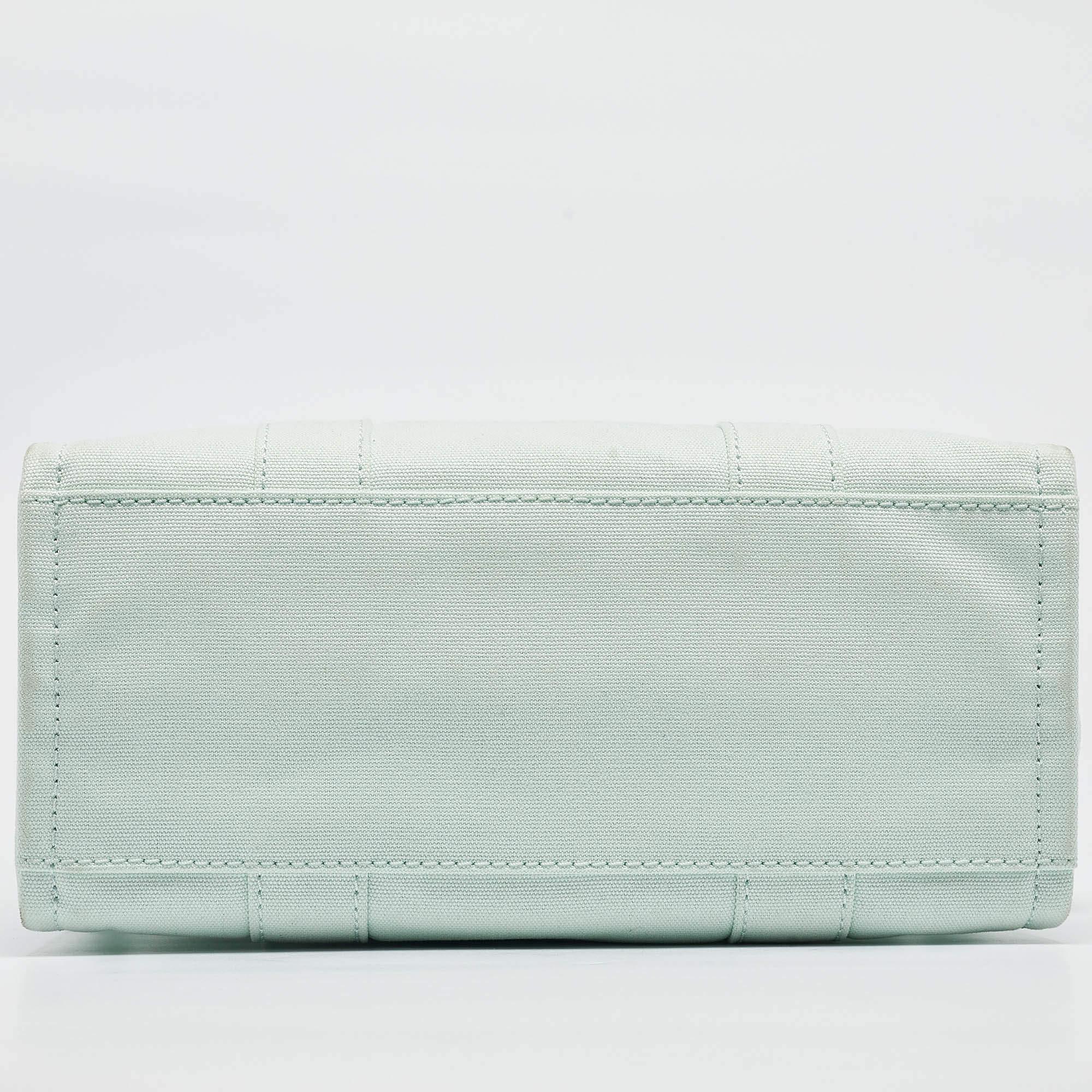 Marc Jacobs Bolso Tote Mediano de Lona Verde Menta/Negro en venta 1
