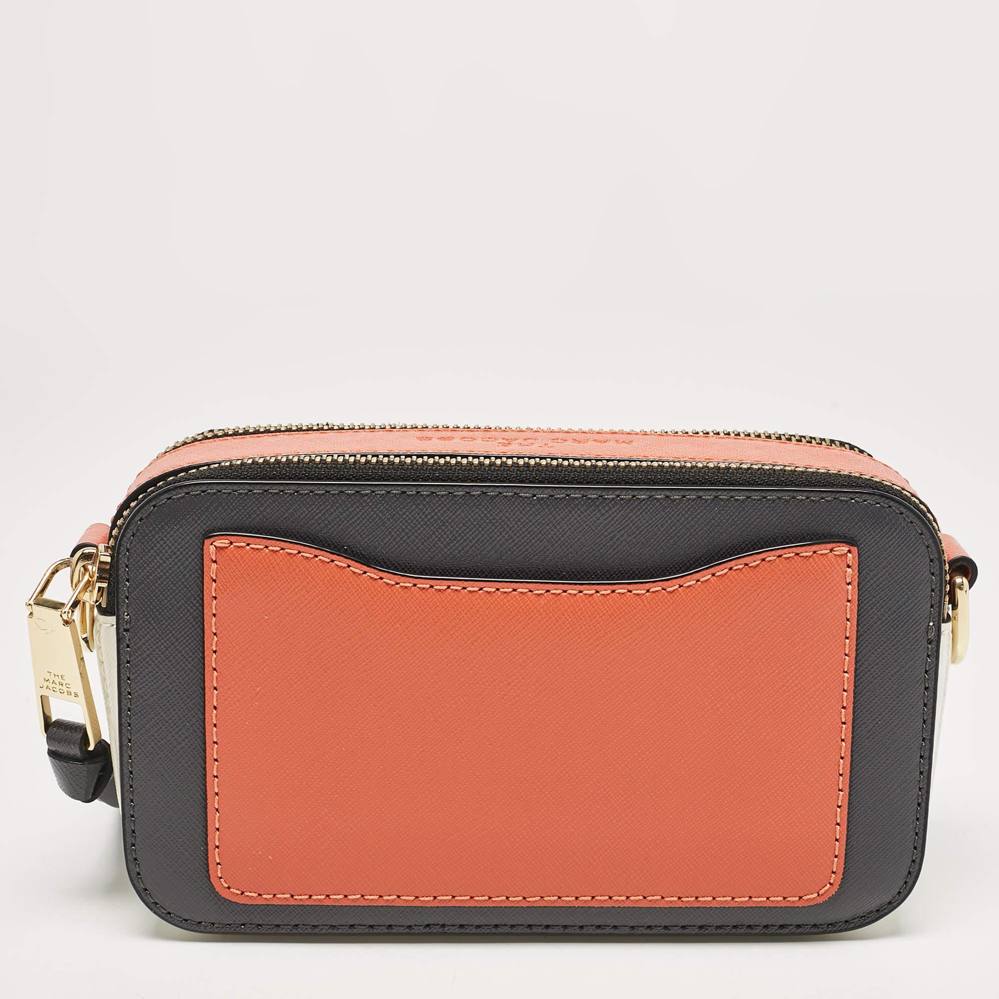 Marc Jacobs Multicolor Patent Leather Snapshot Crossbody Bag In Excellent Condition In Dubai, Al Qouz 2