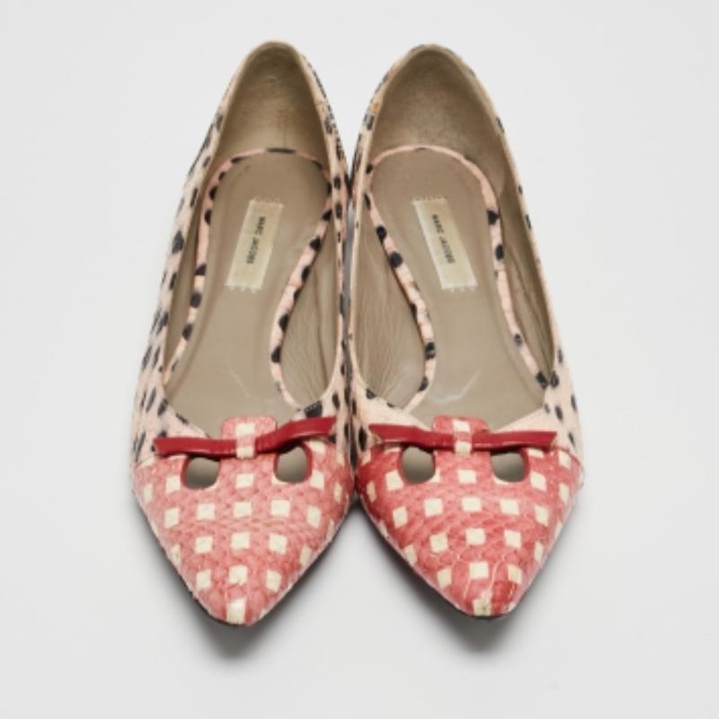 Marc Jacobs Multicolor Schlangenhaut ausgeschnitten Maus Pointed Toe Ballet Flats Größe 36 im Zustand „Gut“ im Angebot in Dubai, Al Qouz 2
