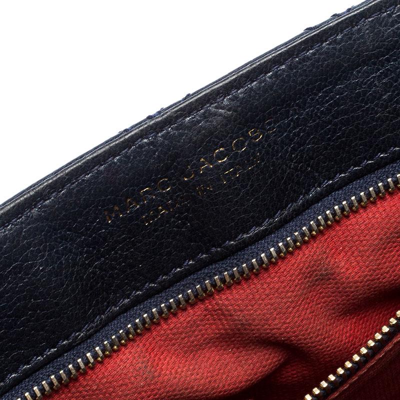 Marc Jacobs sac à bandoulière à rabat en cuir matelassé bleu marine en vente 5