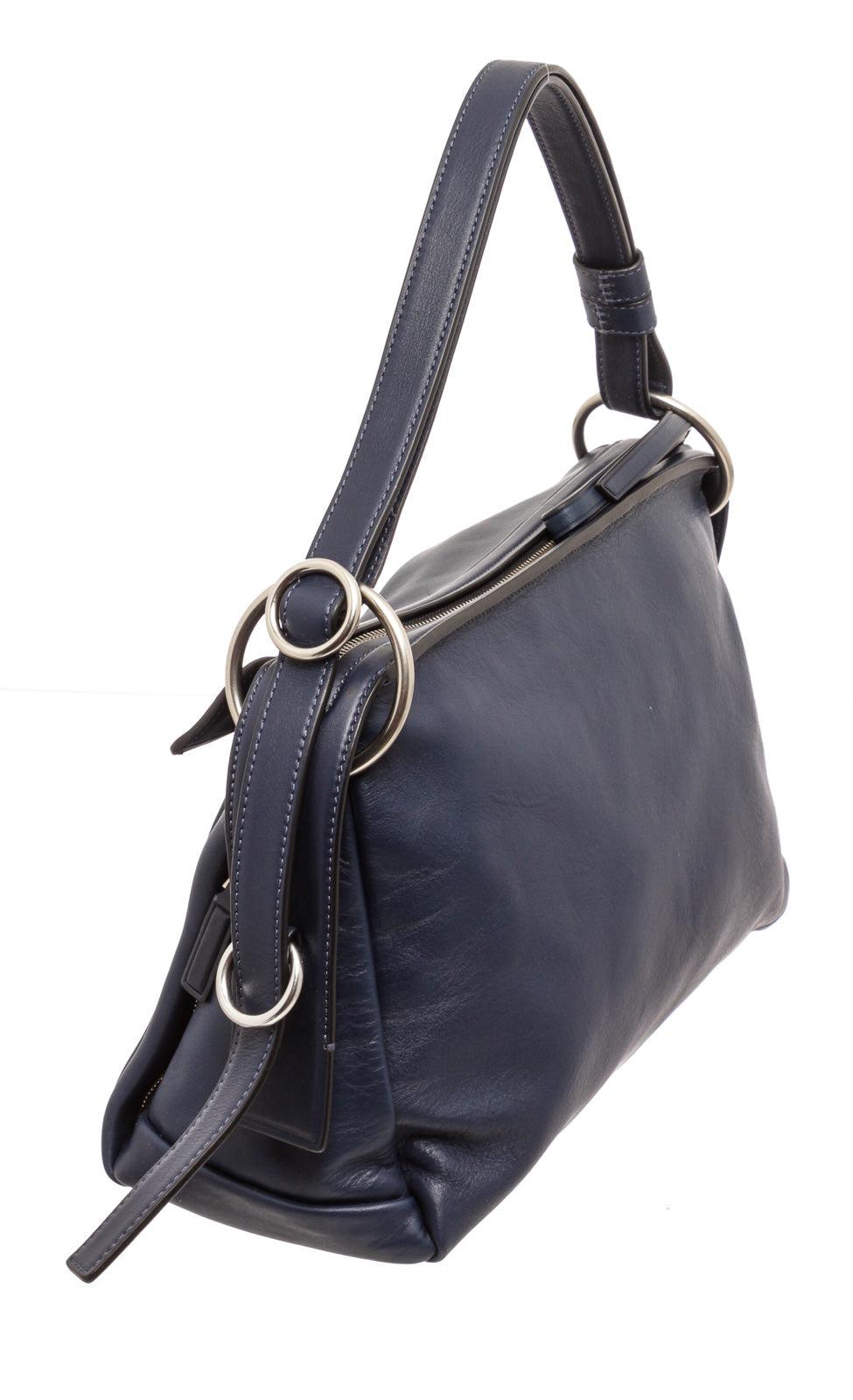 Marc Jacobs Marineblaue Prism 34 Leder-Umhängetasche mit goldfarbenen Beschlägen (Schwarz)