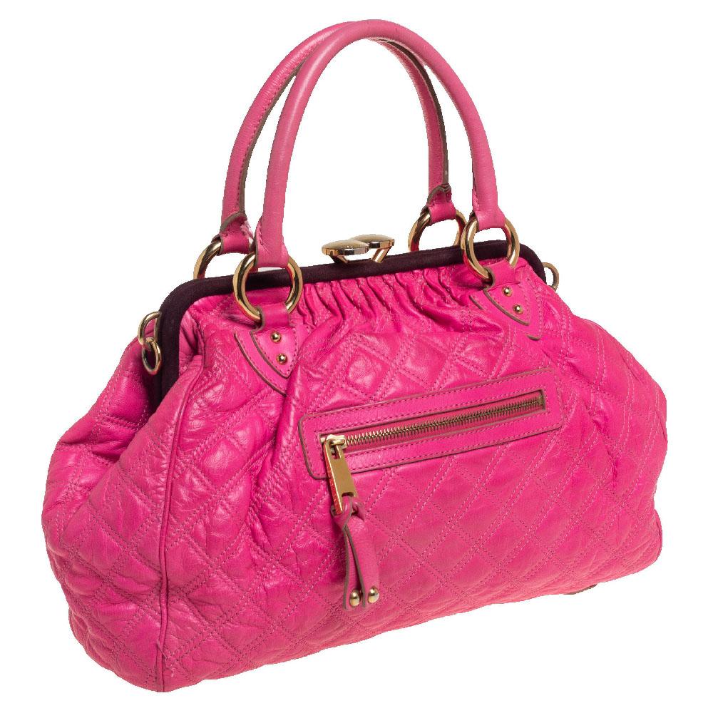 Marc Jacobs, borsa a tracolla in pelle trapuntata rosa neon, con tracolla in pelle trapuntata In condizioni discrete a Dubai, Al Qouz 2