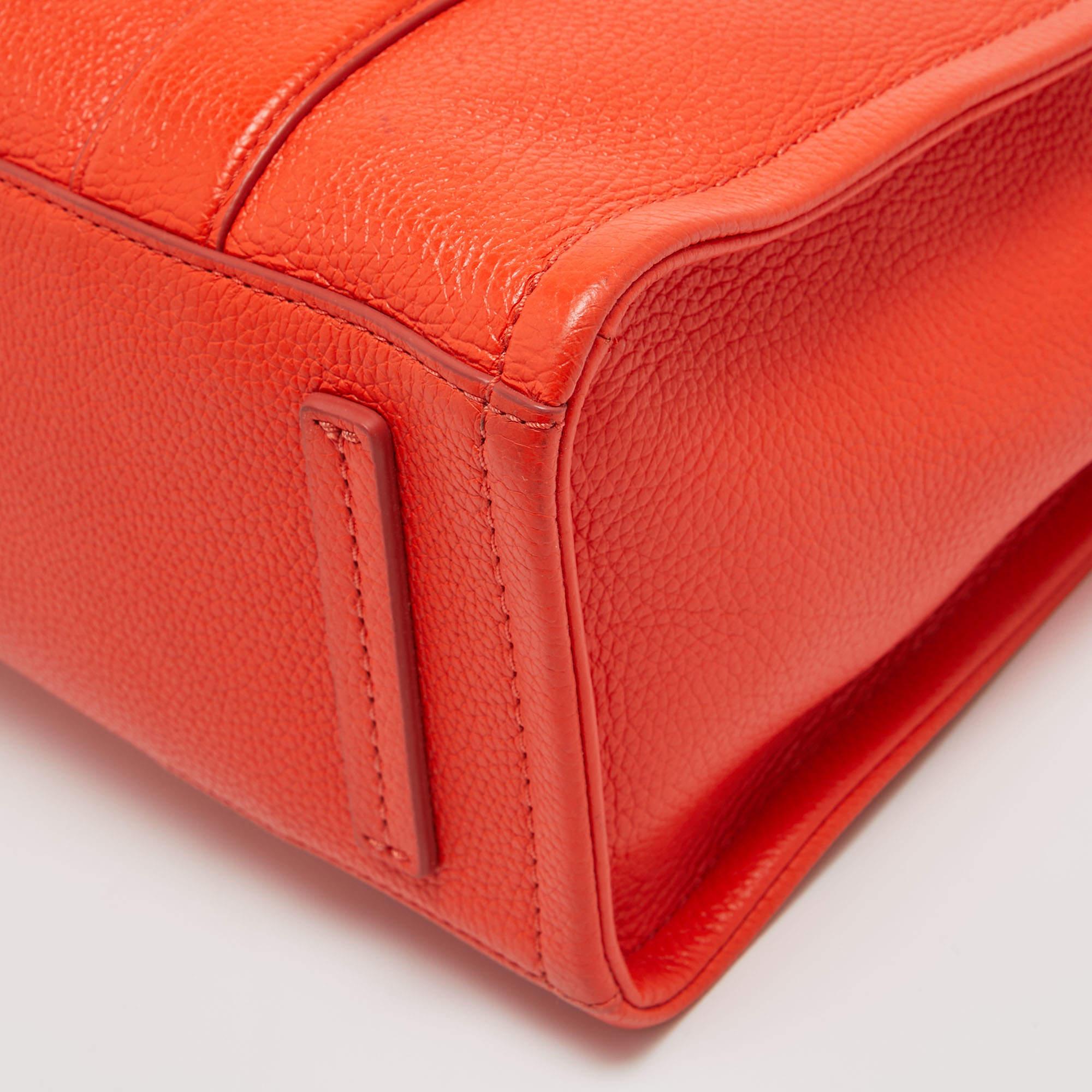 Marc Jacobs Orange Leather Medium The Tote Bag In Good Condition For Sale In Dubai, Al Qouz 2
