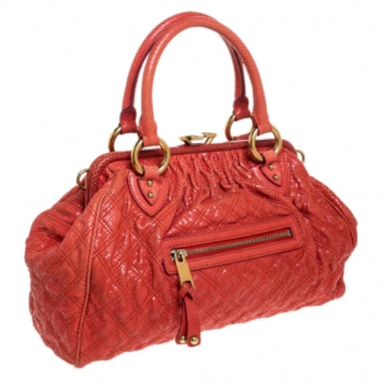Marc Jacobs by marc jacobs en cuir gaufré orange Bon état - En vente à Dubai, Al Qouz 2