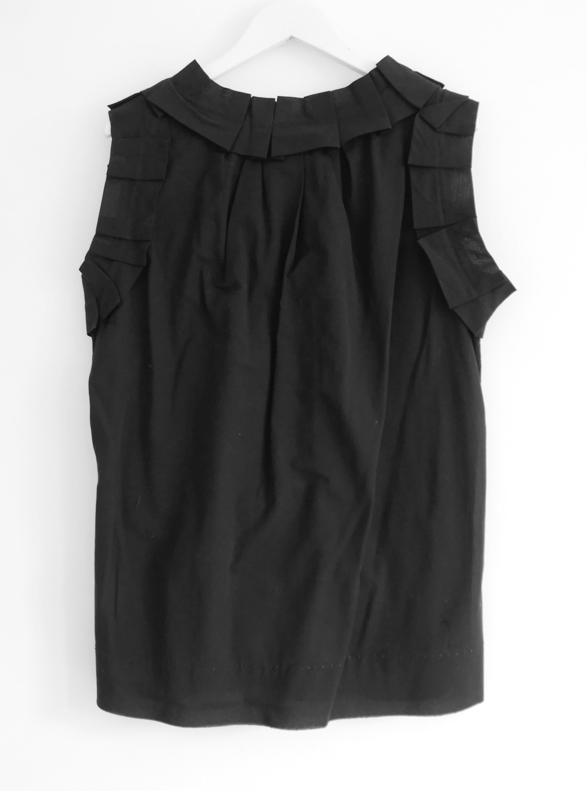 Marc Jacobs Origami Ruffle Sleeveless Blouse Top In Excellent Condition For Sale In London, GB