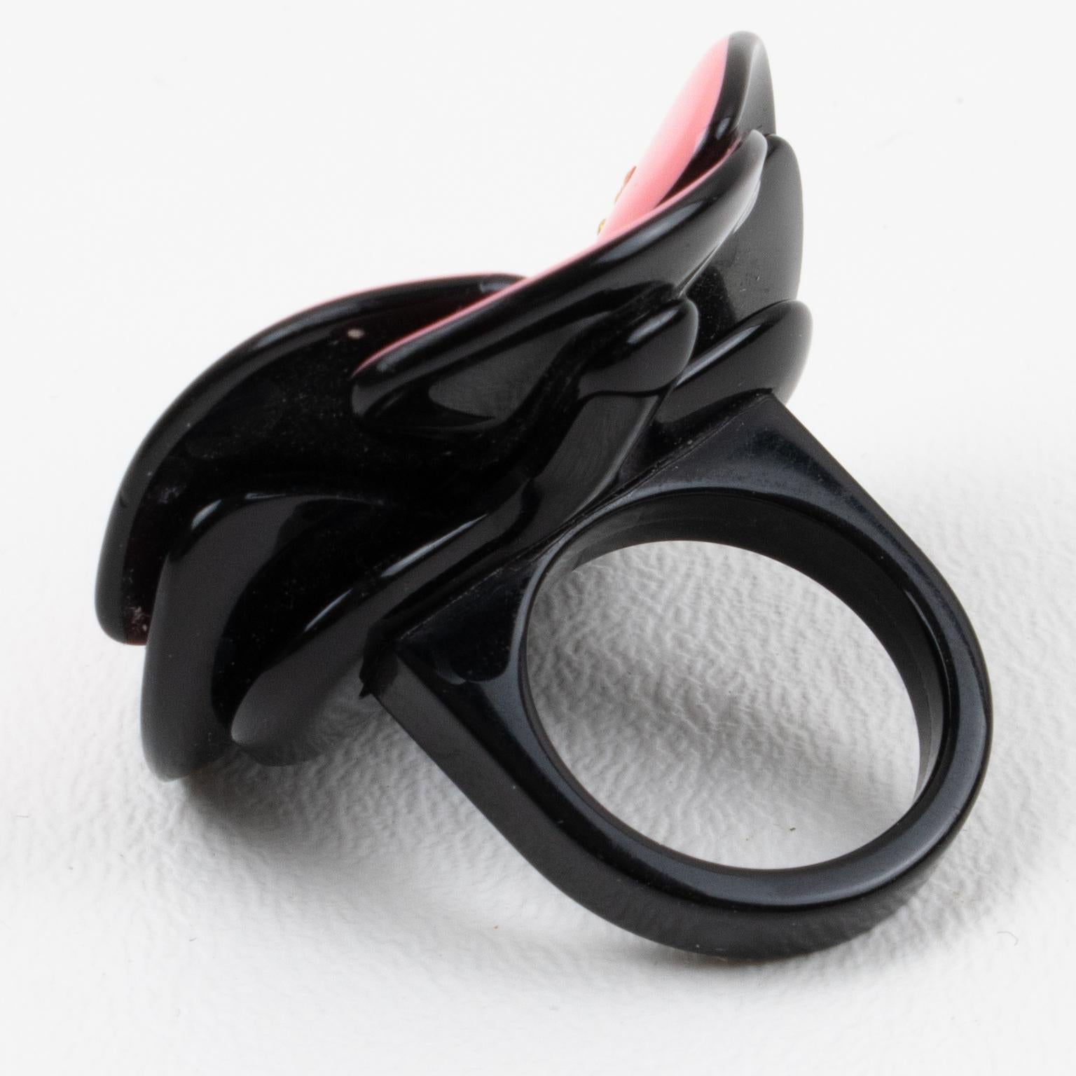 Romantic Marc Jacobs Pink and Black Poppy Flower Resin Fashion Ring size 5.5 For Sale