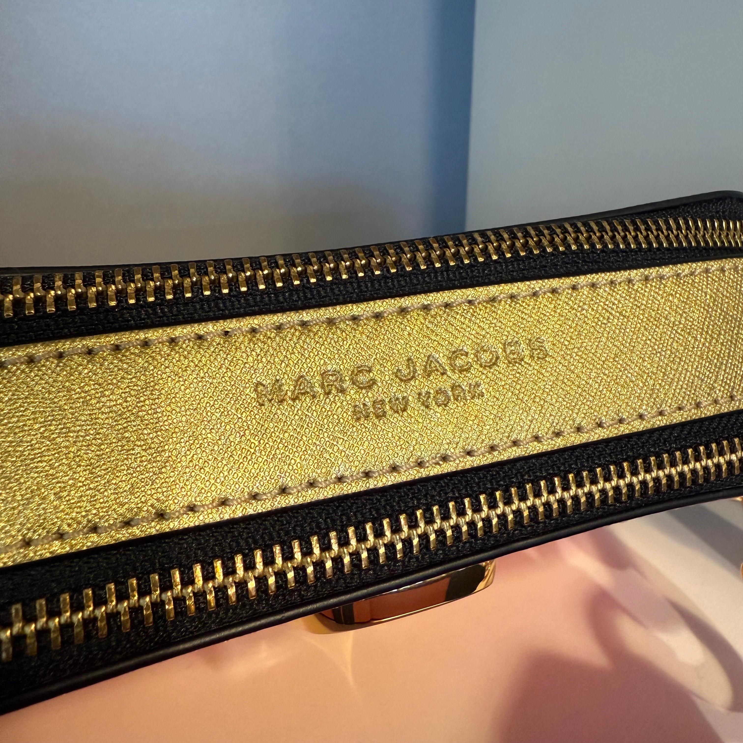 Marc Jacobs Rosa Leder Crossbody Pochette im Zustand „Hervorragend“ im Angebot in Gazzaniga (BG), IT