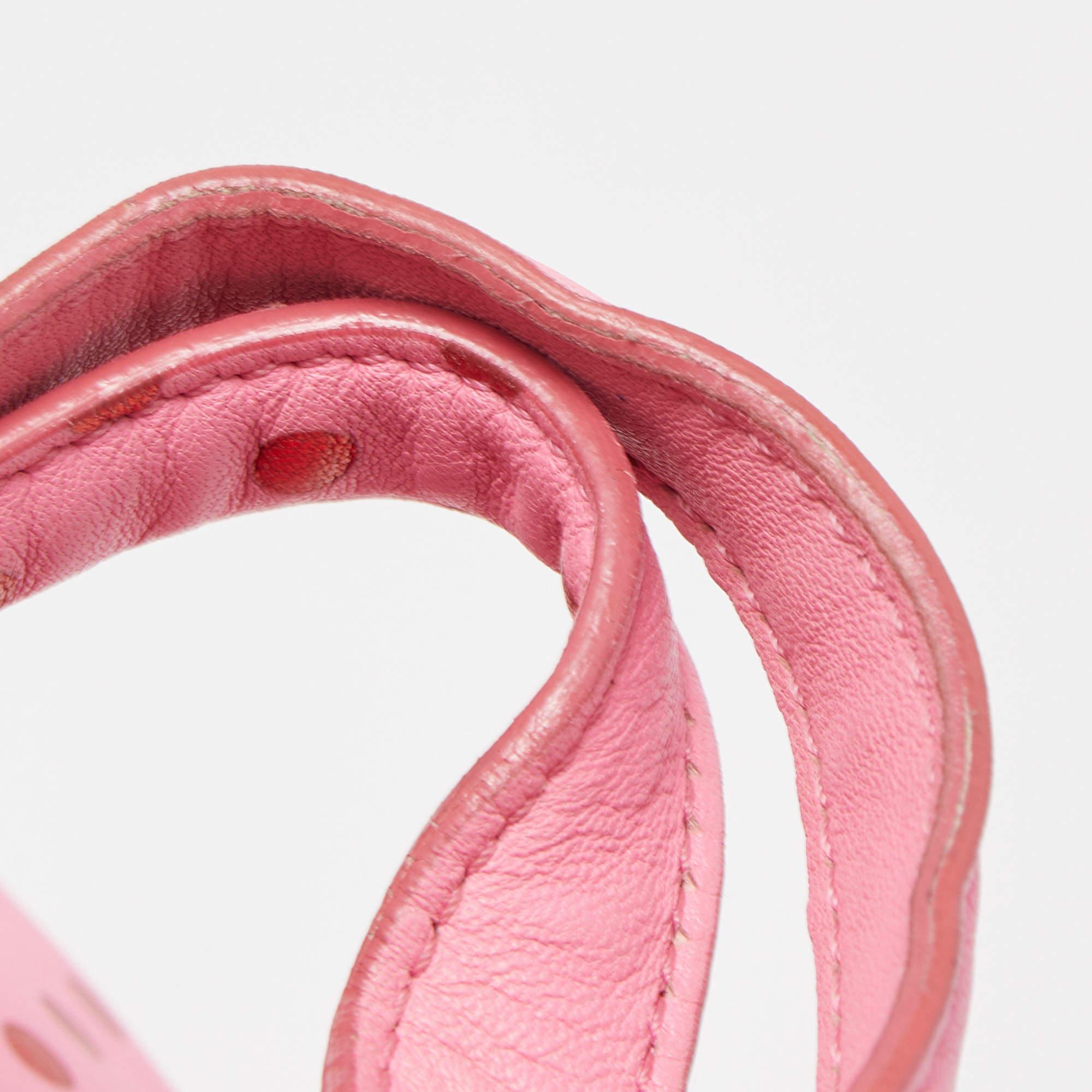 Marc Jacobs Fourre-tout zippé en cuir rose à pois en vente 8