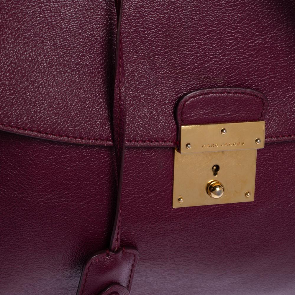Marc Jacobs Plum Leather 1984 Top Handle Bag In Good Condition In Dubai, Al Qouz 2