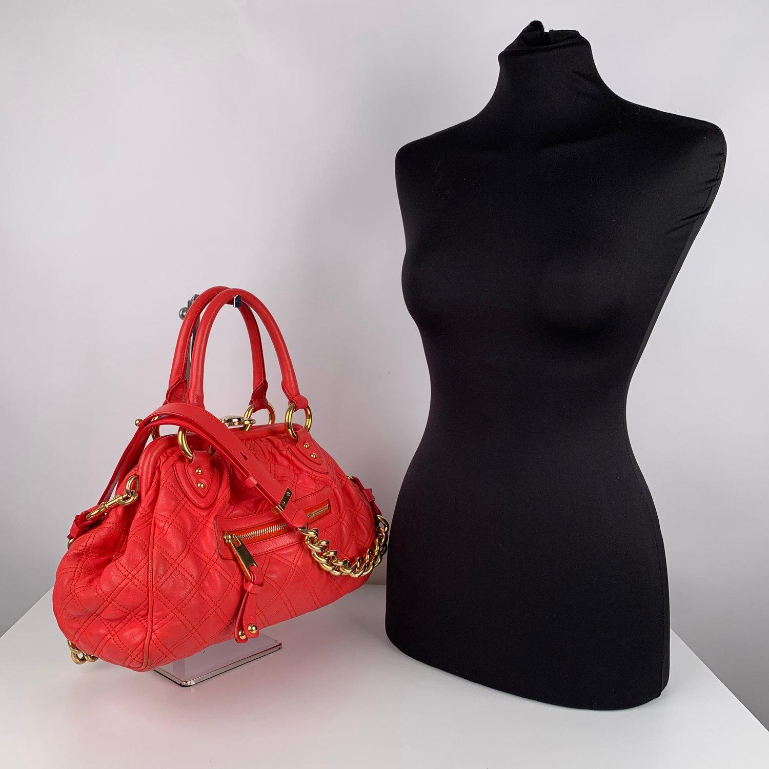 Marc Jacobs Red Coral Quilted Leather Stam Doctor Bag In Excellent Condition In Rome, Rome