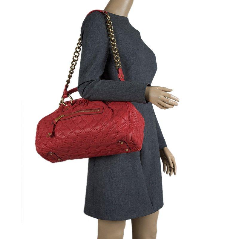 Marc Jacobs Red Quilted Leather Stam Shoulder Bag In Good Condition In Dubai, Al Qouz 2