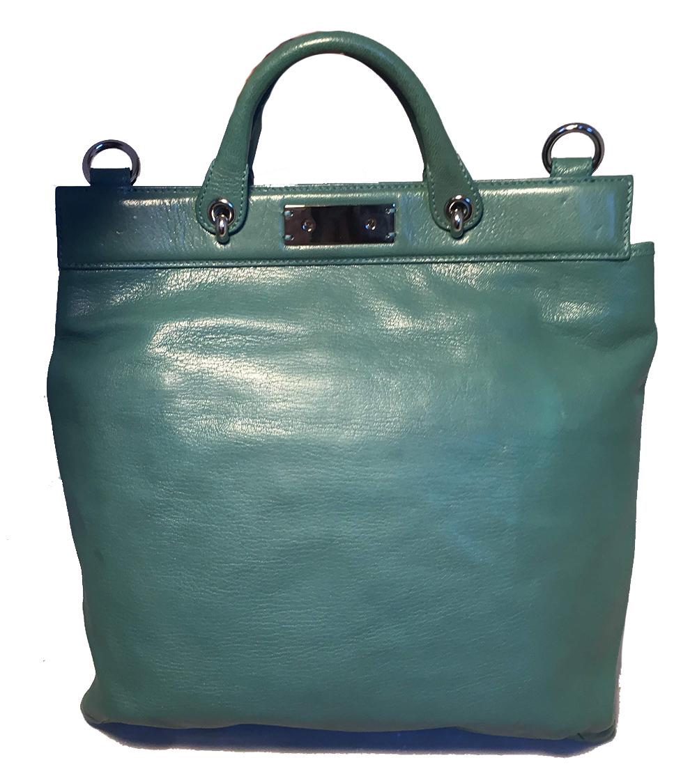 Marc Jacobs Green Leather and Sequin Small Duffy Frog Tote in excellent condition. The duffy frog totes were specially designed for a limited edition collection in partnership with Robert Duffy, the co-founder of Marc Jacobs. Seafoam Green leather