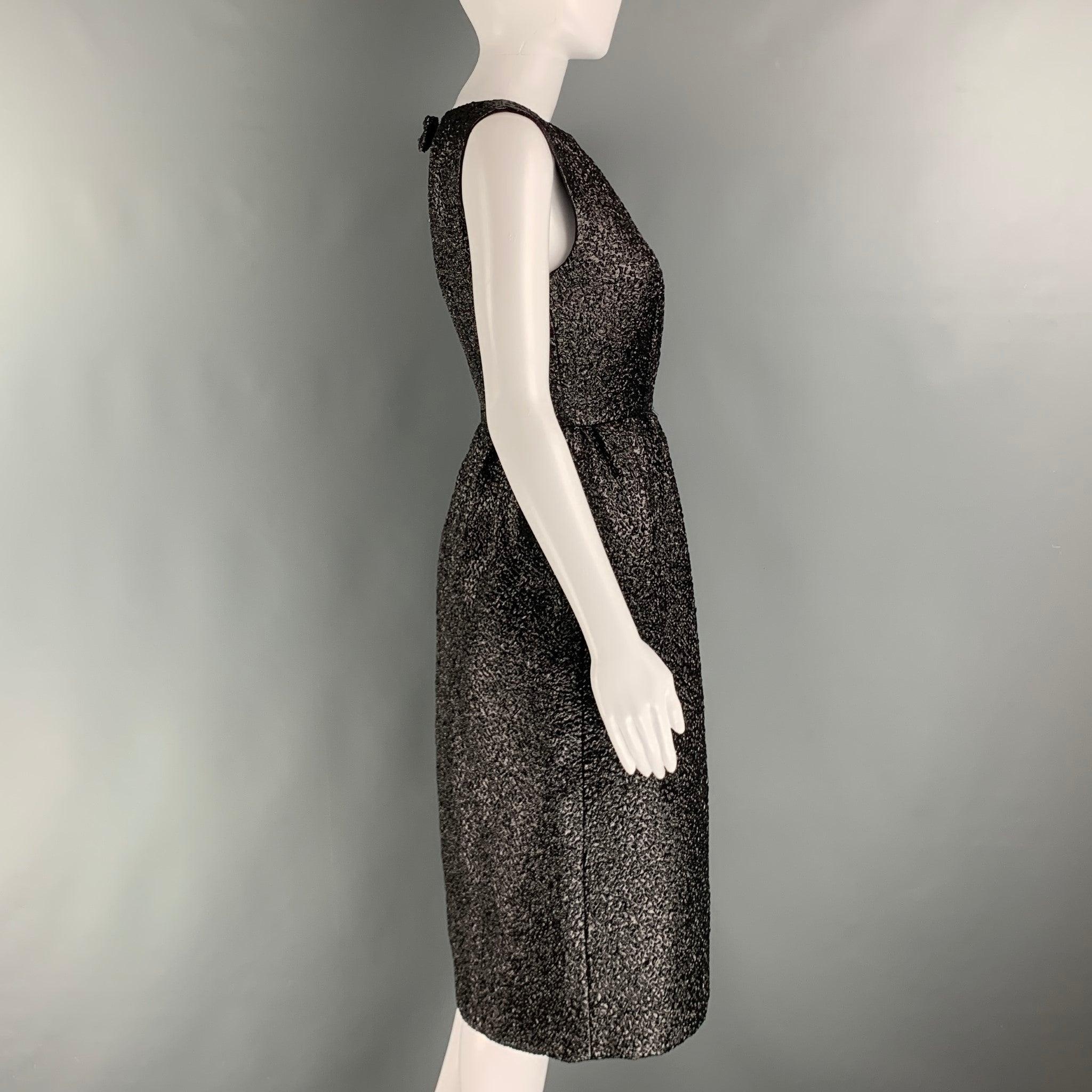MARC JACOBS Size 0 Black Polyester Blend Textured Shift Dress In Excellent Condition For Sale In San Francisco, CA