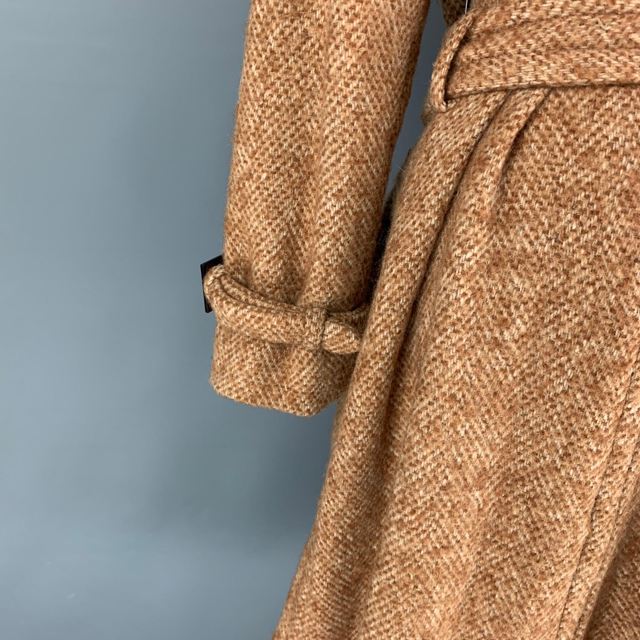  MARC JACOBS - Manteau ceinturé en tweed mélangé de laine beige et brun clair, taille 12 Pour femmes 