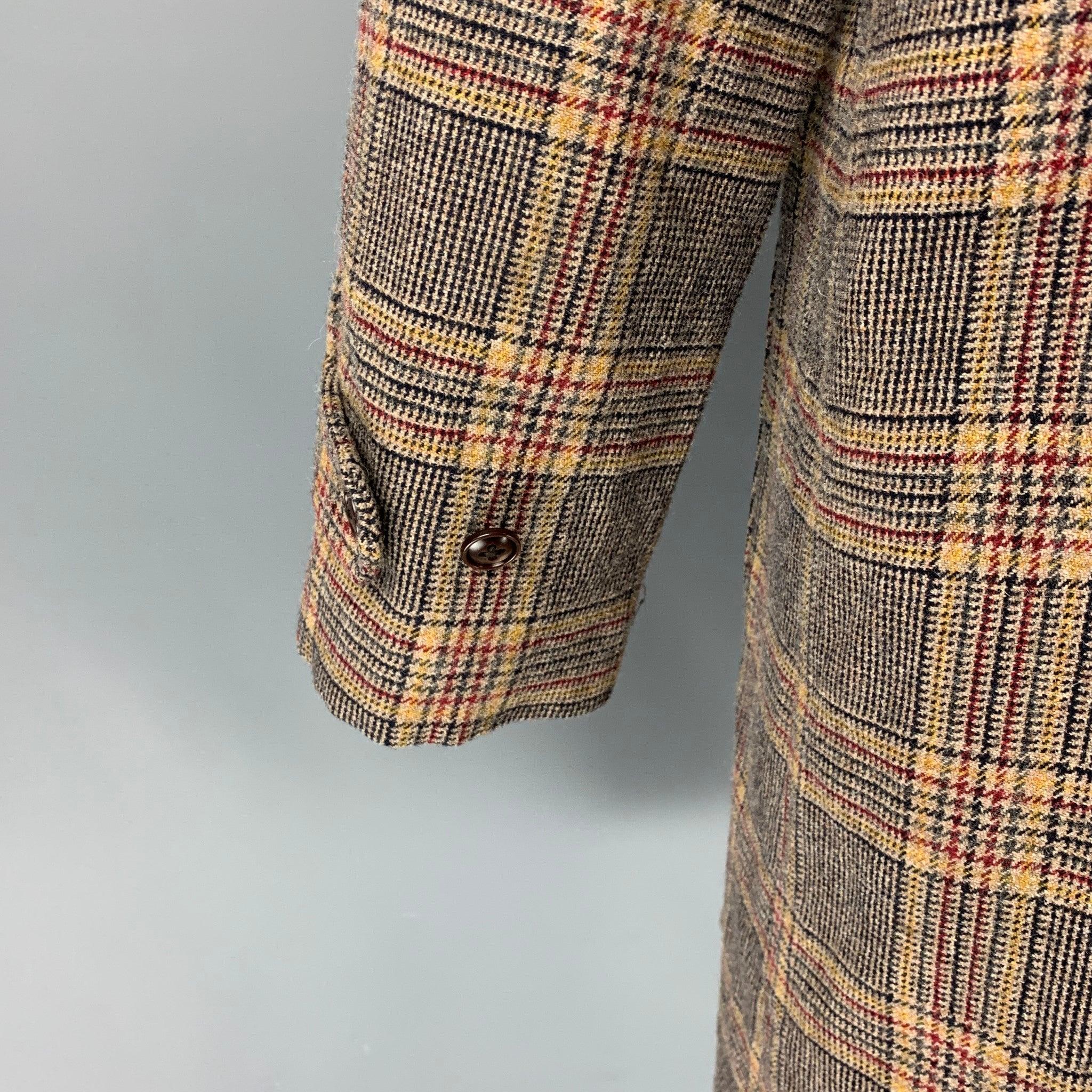 MARC JACOBS Size 38 Tan Plaid Wool Buttoned Coat For Sale 1