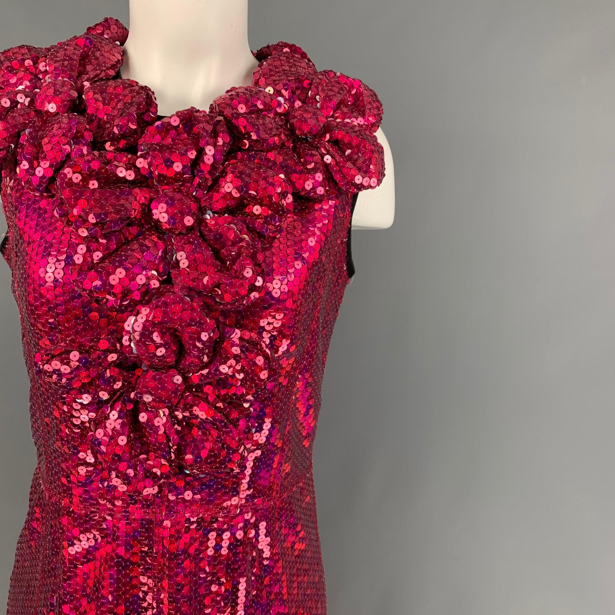MARC JACOBS dress comes in a red & purple sequin polyester featuring a shift style, large flower details, sleeveless, and a back zip up closure. Made in USA.
Very Good
Pre-Owned Condition. 

Marked:   4 

Measurements: 
 
Shoulder: 15 inches  Bust: