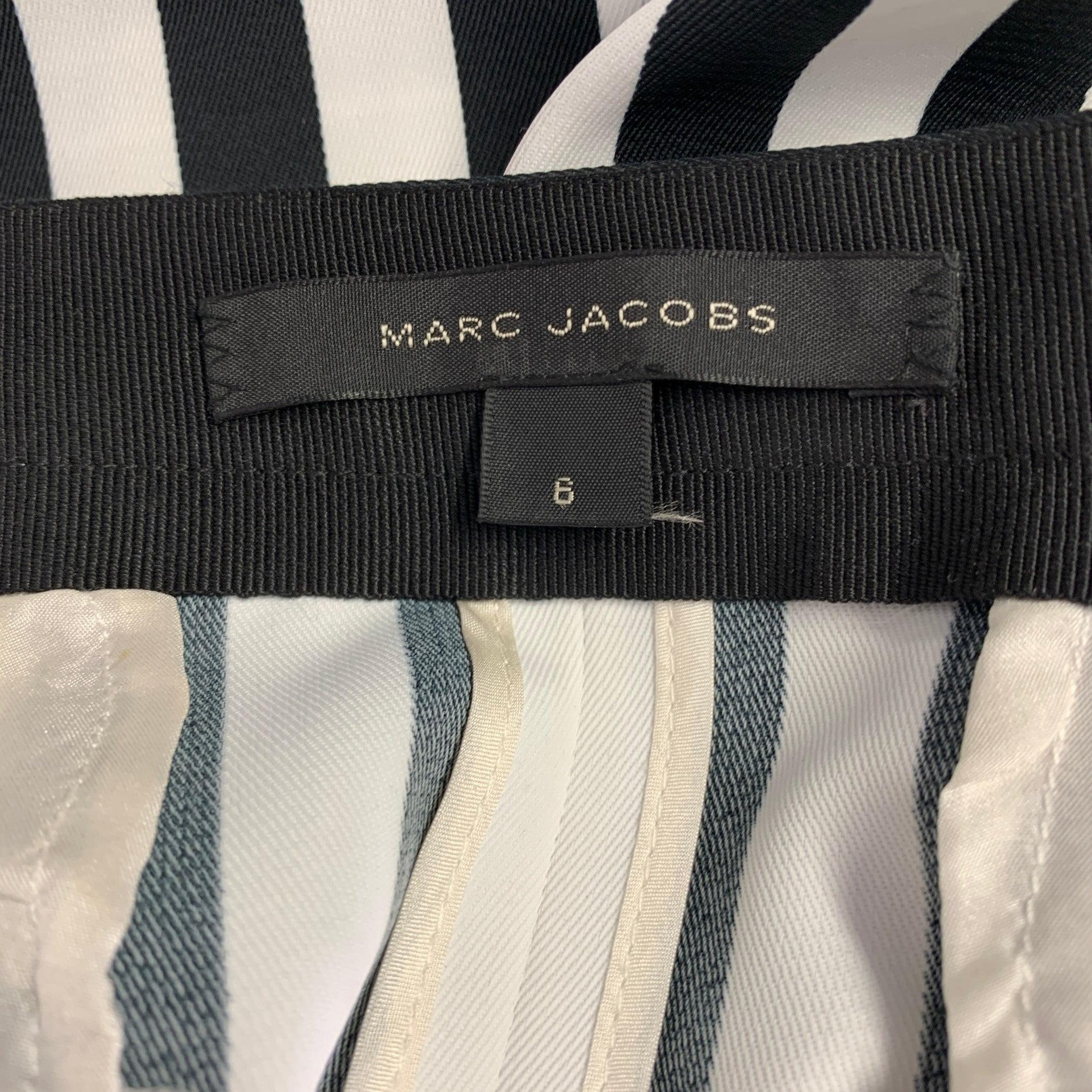 Women's MARC JACOBS Size 6 Black White Polyester Stripe Pencil Skirt For Sale