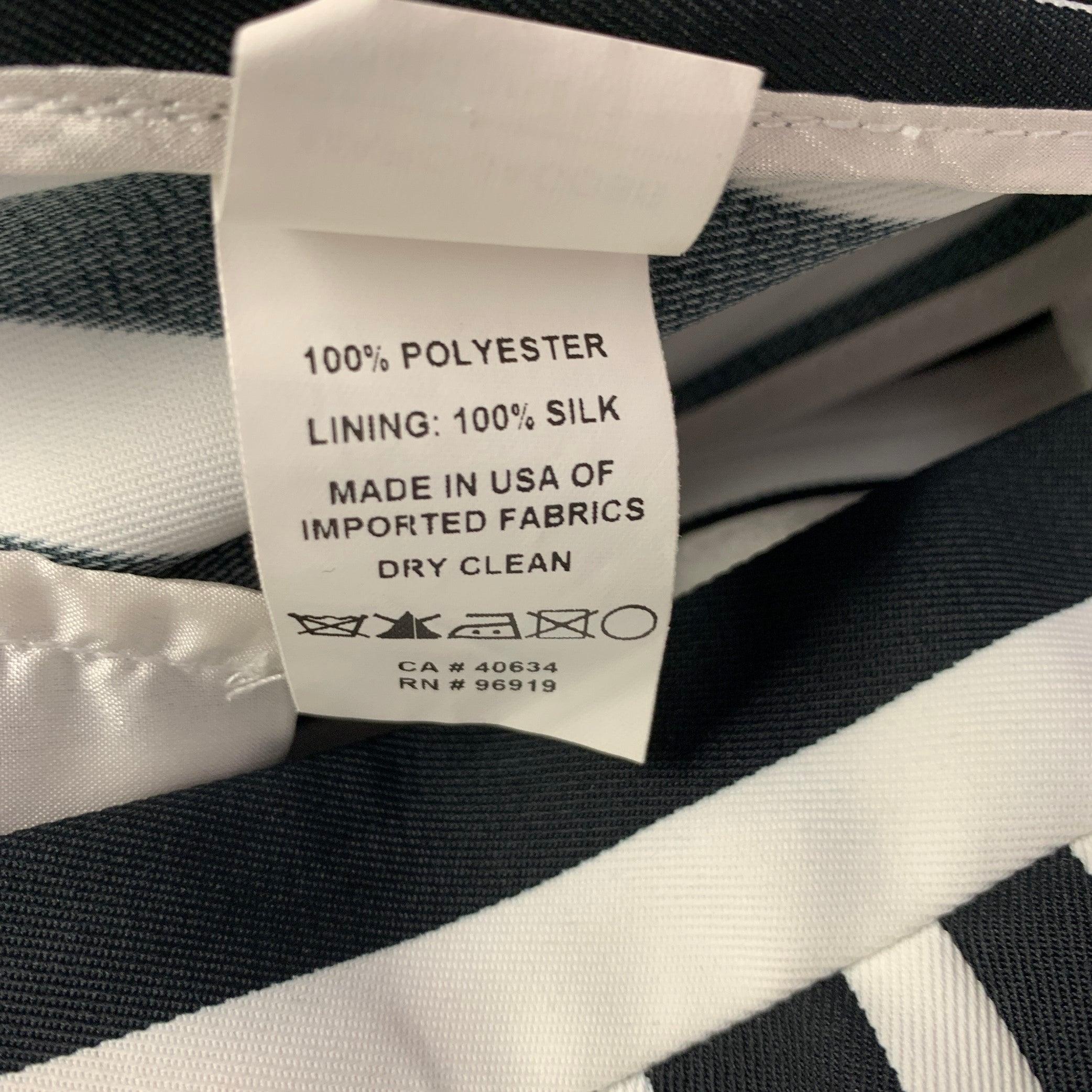 MARC JACOBS Size 6 Black White Polyester Stripe Pencil Skirt For Sale 2