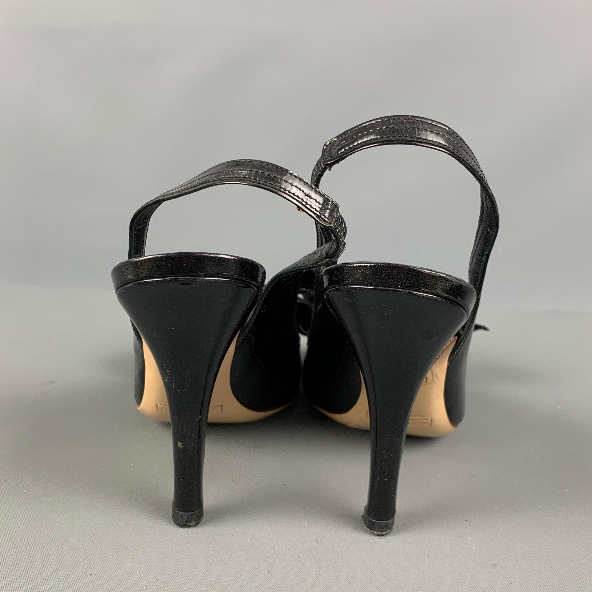 MARC JACOBS Size 6.5 Black Velvet Patent Leather Slingback Pumps In Good Condition For Sale In San Francisco, CA