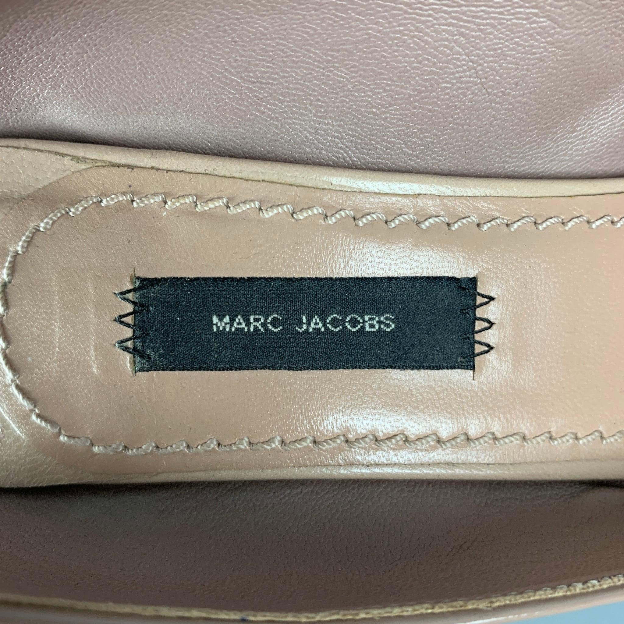 MARC JACOBS Size 8 Taupe Patent Leather Slingback Pumps For Sale 3