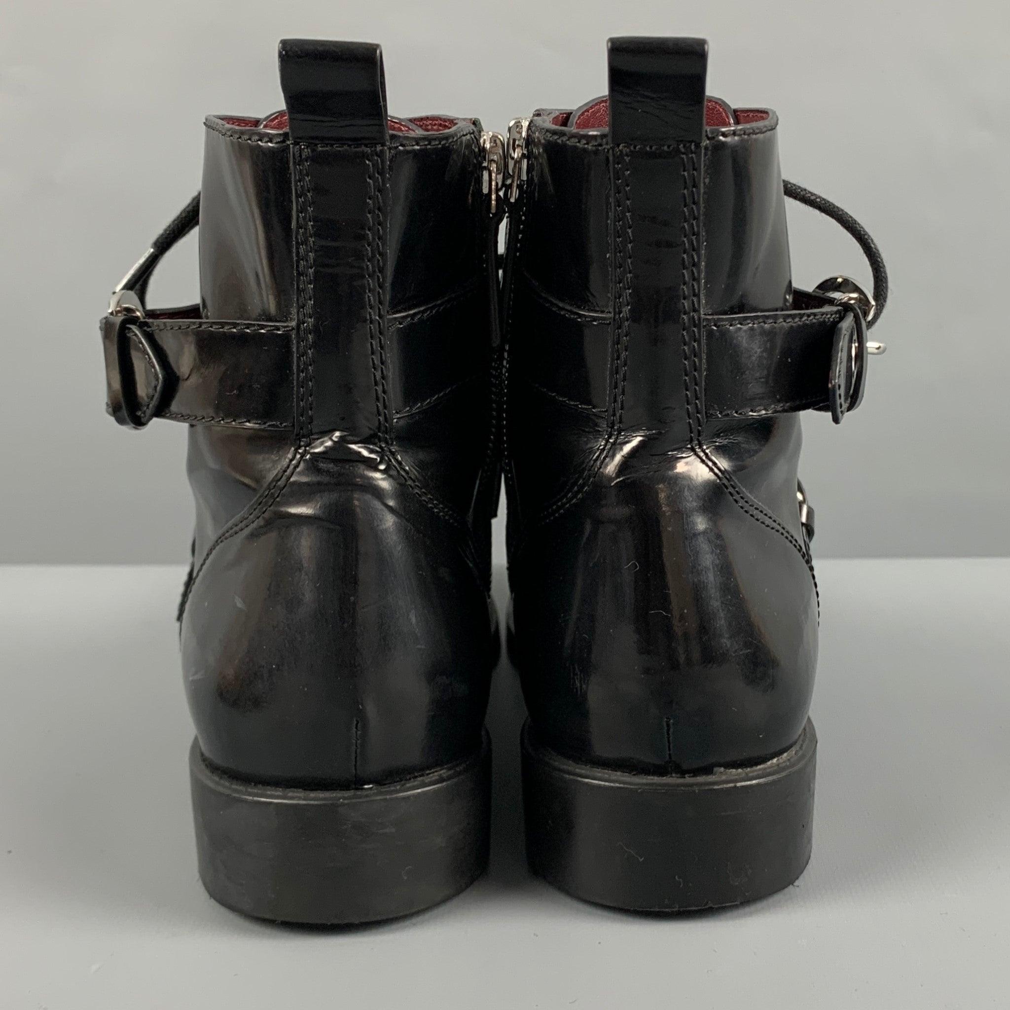 MARC JACOBS Size 9 Black Patent Leather Side Zipper Boots In Good Condition For Sale In San Francisco, CA